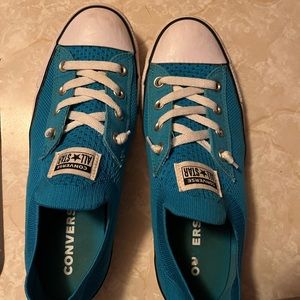Converse Women’s Sneakers Size 10 Gently Used